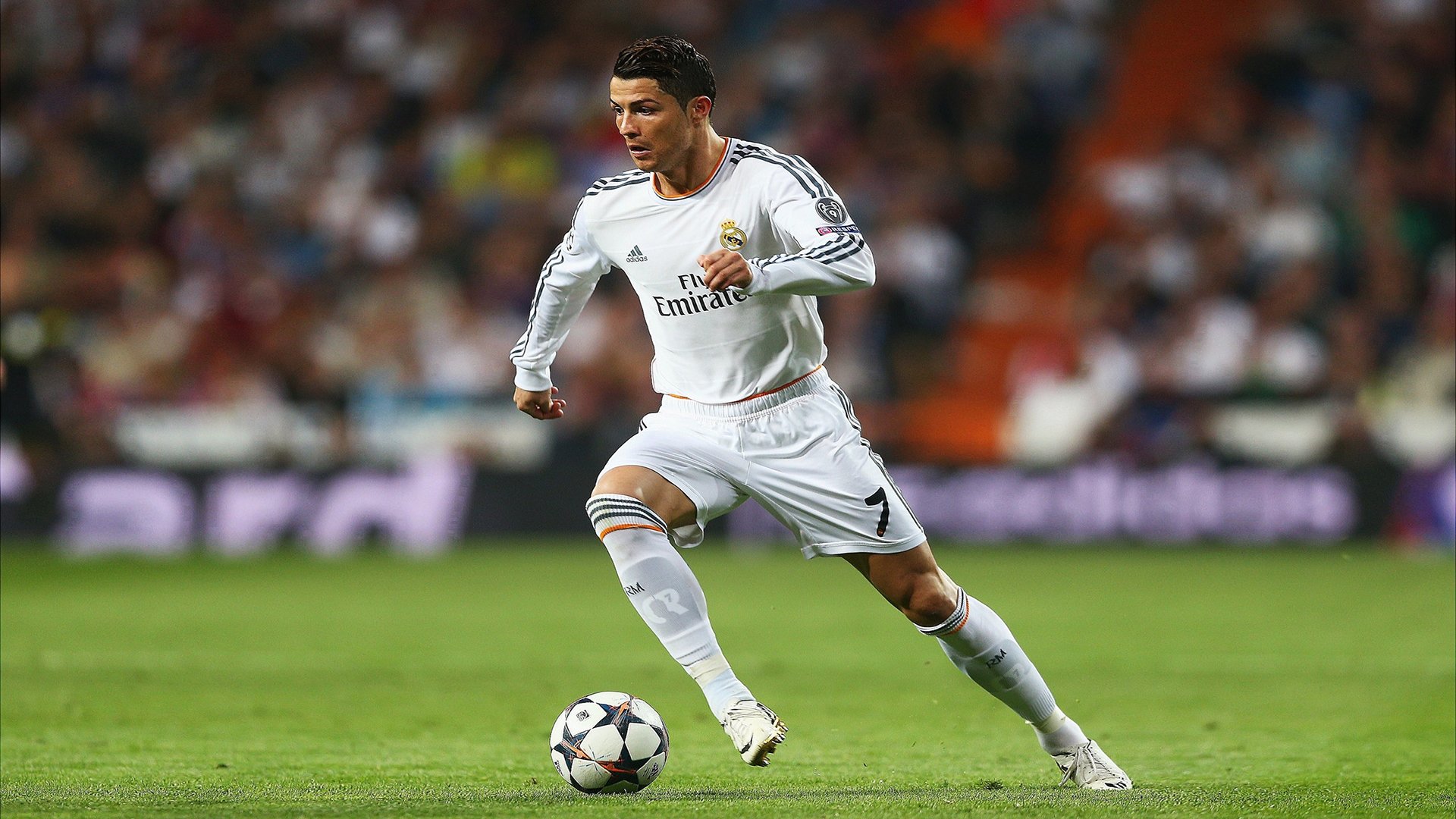 爱游戏官方-圣彼得堡蓝色风暴，欧洲足坛新霸主崛起？